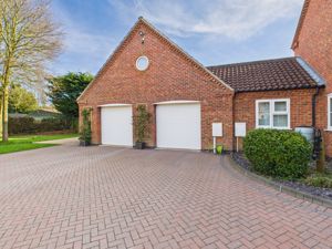 Double Garage- click for photo gallery